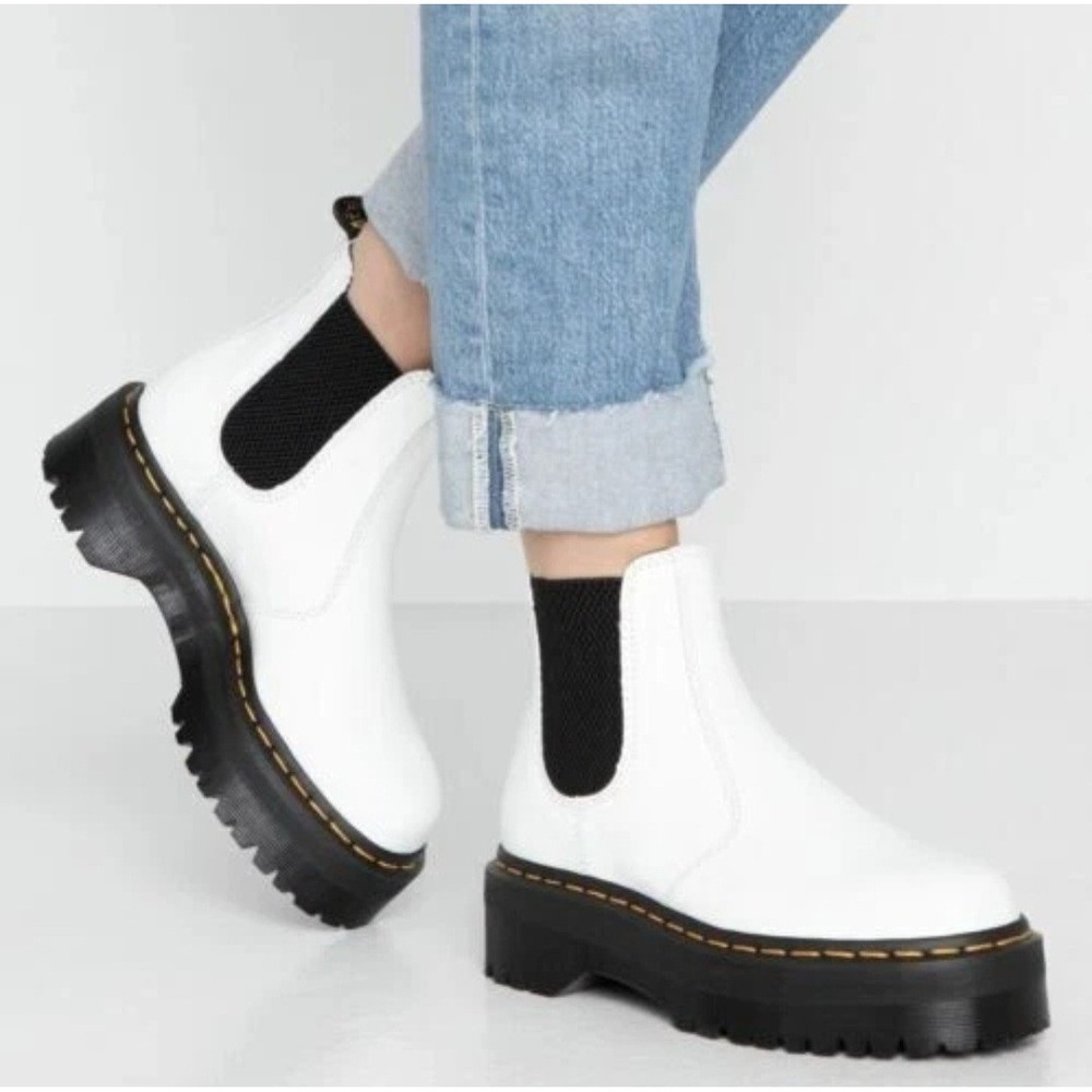 Dr. Martens 2976 Quad White Smooth Leather Platform Chelsea Boots 7 NEW NIB